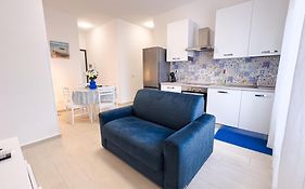 Appartamento fronte mare con balcone Casa Giove